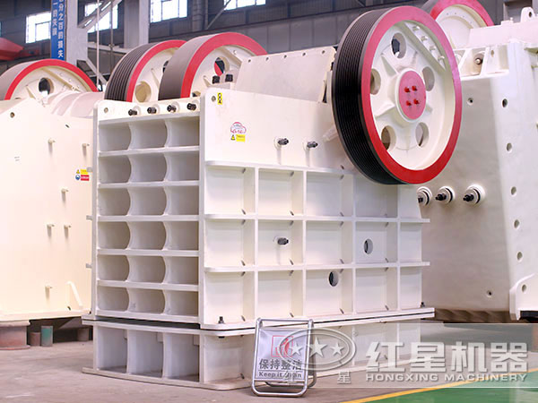 鄂式破碎機